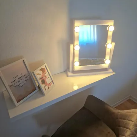 Tobys Place 아파트 풀라