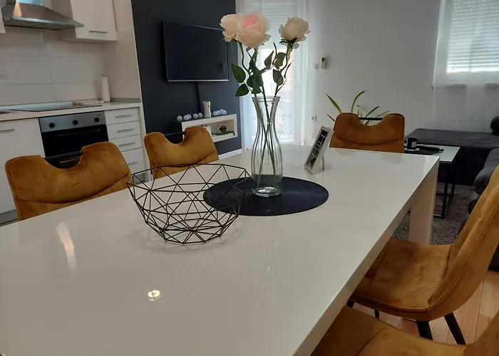 Tobys Place Apartman *